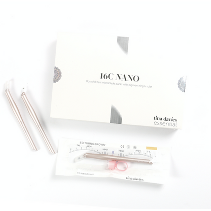 16 Curved Nano Blade from Tina Davies essential  (Box of 8)